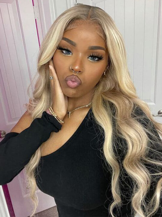 Balayage blond sur perruques brunes de vague de corps 5x5 HD cheveux humains en dentelle transparente